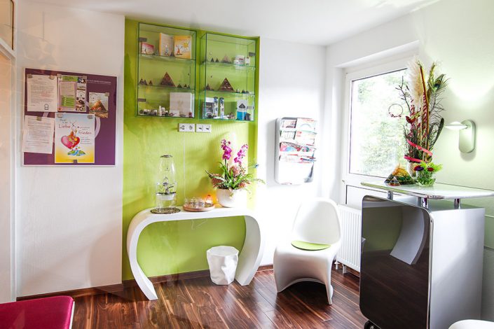 Praxisimpressionen: Dr. med. dent. Eva-Maria Schumann, Fachzahnärztin für Kieferorthopädie