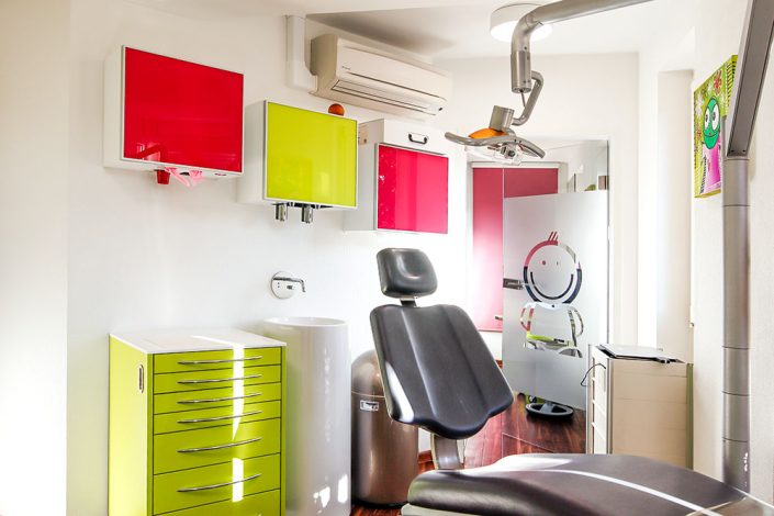 Praxisimpressionen: Dr. med. dent. Eva-Maria Schumann, Fachzahnärztin für Kieferorthopädie